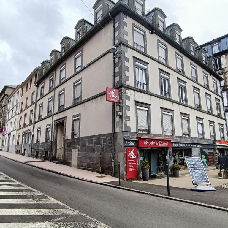 Studio classé 4 personnes face aux Thermes, avec coin nuit - One-Bedroom Apartment - 11