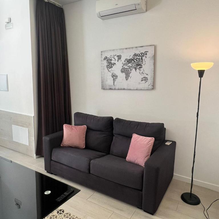 ESTUPENDO PISO a 3 min ESTACIÒN DE TREN MARIA ZAMBRANO Y BUS - Apartamento de 1 dormitorio - 16