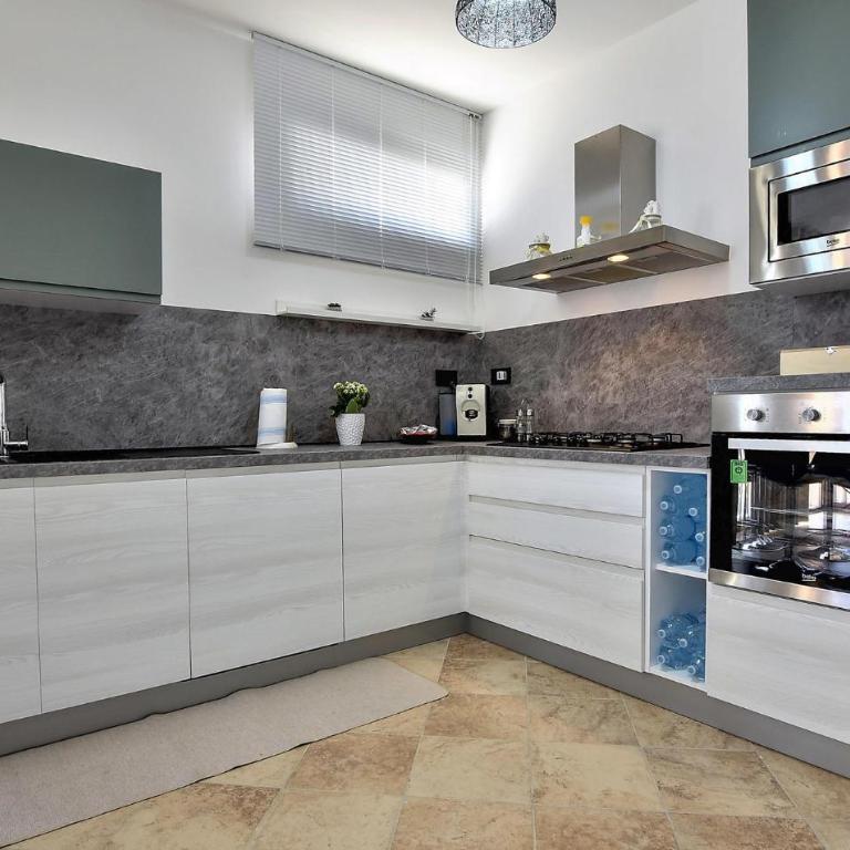 Gorgeous Apartment In Custonaci - Appartamento con 1 Camera da Letto - 5