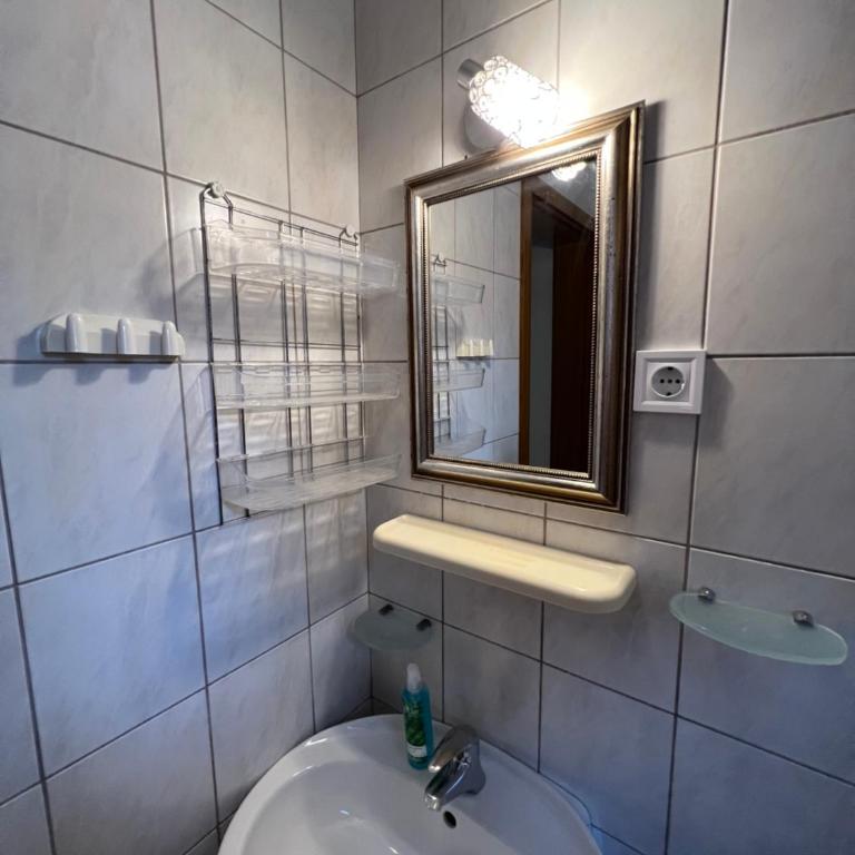 Ksenia Guesthouse Apartments and Studios - Apartman sa Balkonom - 10