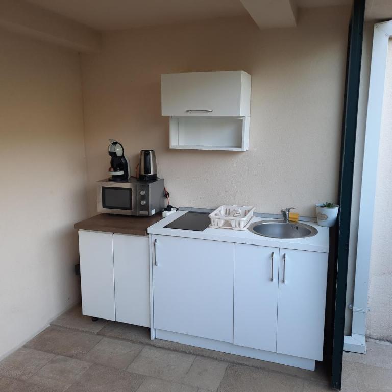 Square Point Apartments - Studio - 22