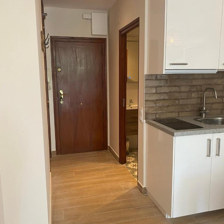 Studio Don Jim Family, Beautiful luxurious new Studio near Arenal beach - Apartamento de 1 dormitorio - 6