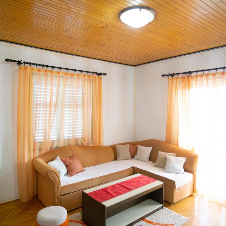 Apartman Aleksej Trebinje - Two-Bedroom Apartment - 5