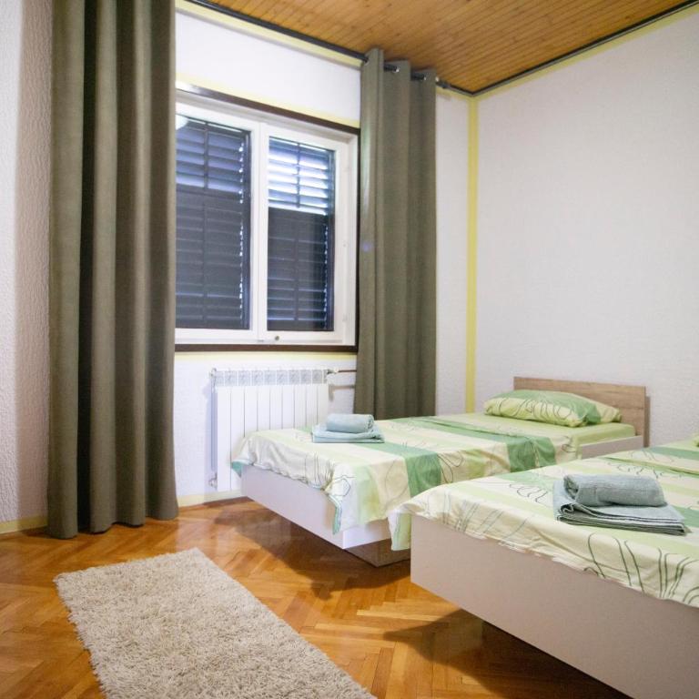 Apartman Aleksej Trebinje - Two-Bedroom Apartment - 9