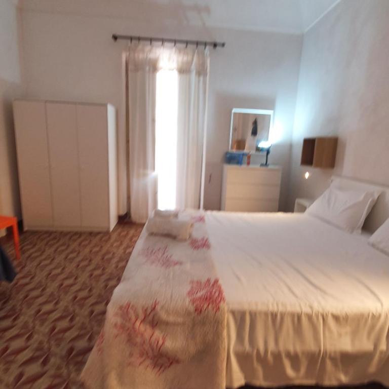 Casa Levante - Appartamento con 2 Camere da Letto e Vista Giardino - 12
