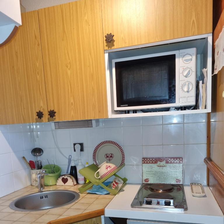 Studio 4 pers 18m2 au pied des pistes de ski à Valfréjus - Apartamento de 1 dormitorio - 8