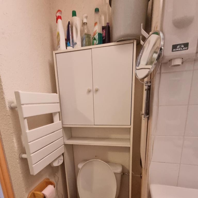 Studio 4 pers 18m2 au pied des pistes de ski à Valfréjus - Apartamento de 1 dormitorio - 11