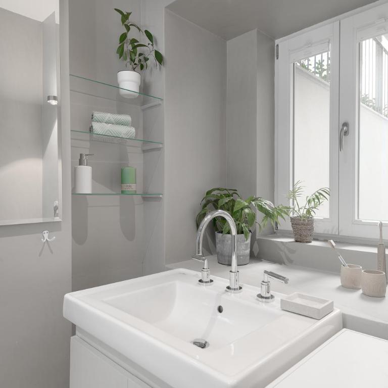Exklusiv: Historisches Apartment mit Deckengewölbe - Apartamento de 1 dormitorio - 8