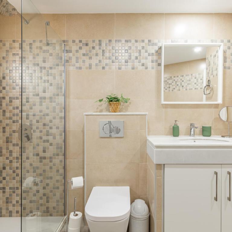 Modern Apartment Steps from the Beach - Apartamento de 1 dormitorio - 12