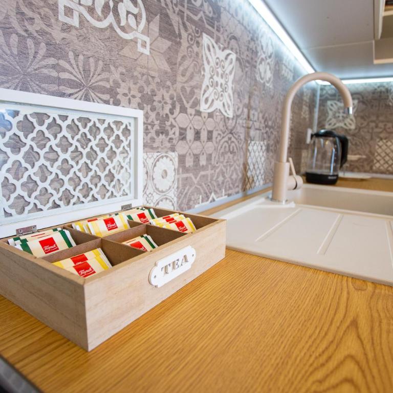 GOLD - One-Bedroom Apartment - 17
