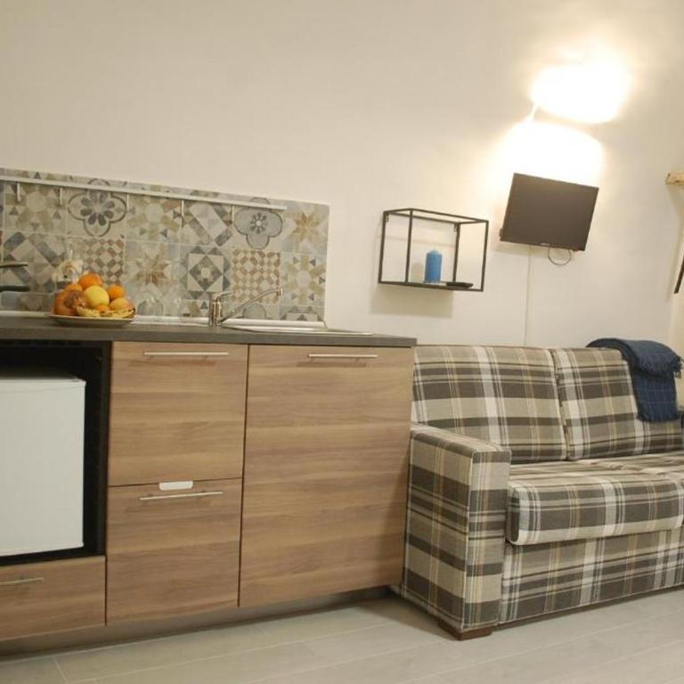 LegnoSuites 3 rooms 3 bathrooms Group and Family By HouseinNaples - Three-Bedroom Apartment - 25