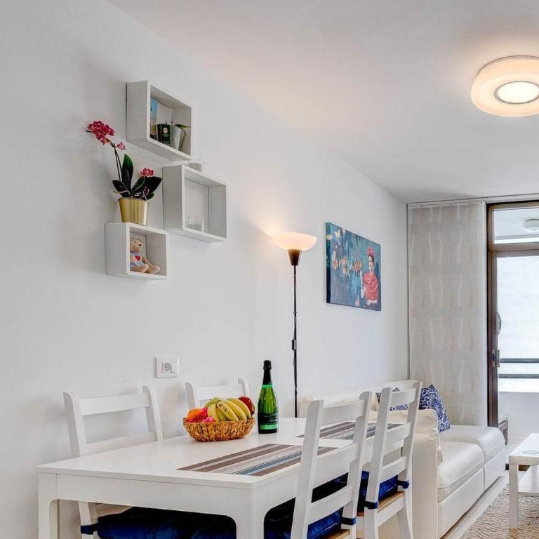 Stylish flat and pool with 3 rooms, sleeps 6, Los cristianos - Apartamento de 2 dormitorios - 10