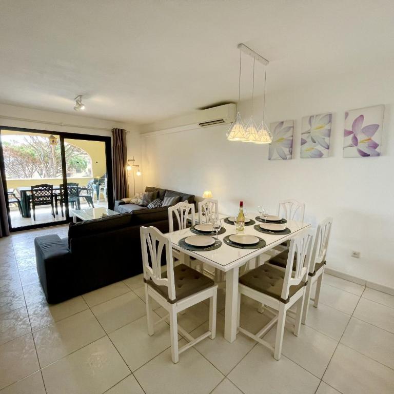 Dona Lola Martha - Spacious 3 bedroom apartment with partial sea views - Apartamento de 3 dormitorios - 2