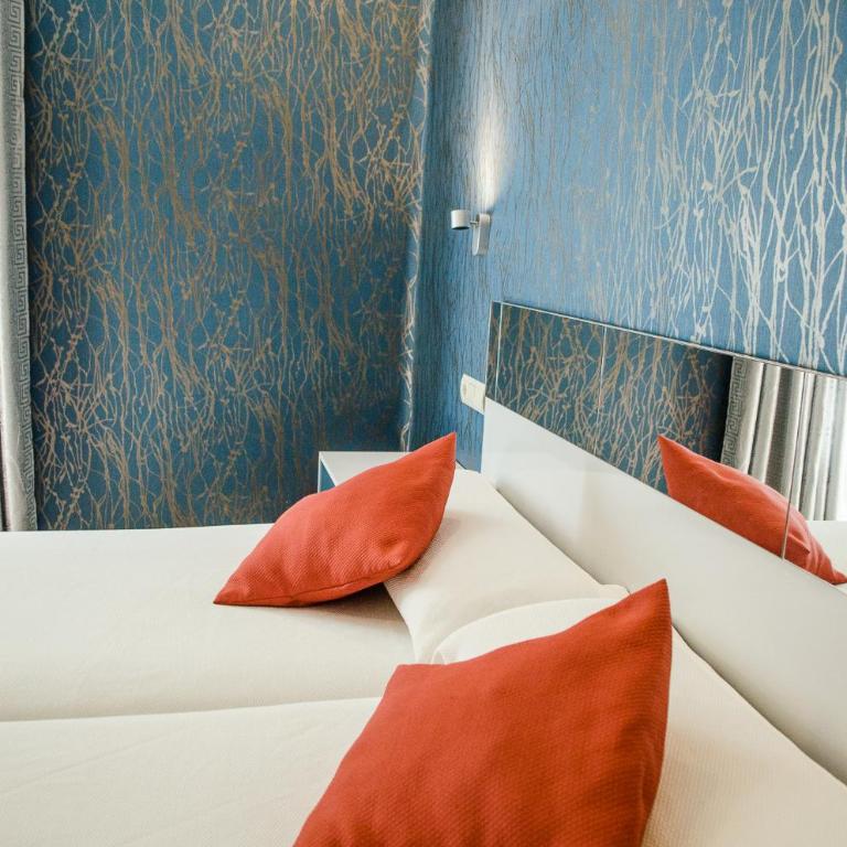 Hotel Jaqués - Habitación Triple Deluxe - 3