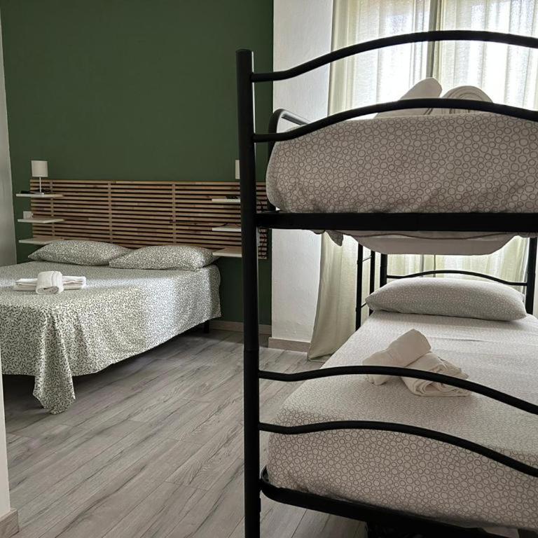 ACCADEMIA Rooms - Camera Quadrupla con Bagno Privato - 2