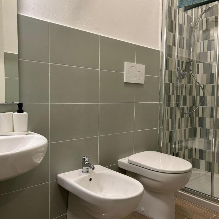 ACCADEMIA Rooms - Camera Quadrupla con Bagno Privato - 5