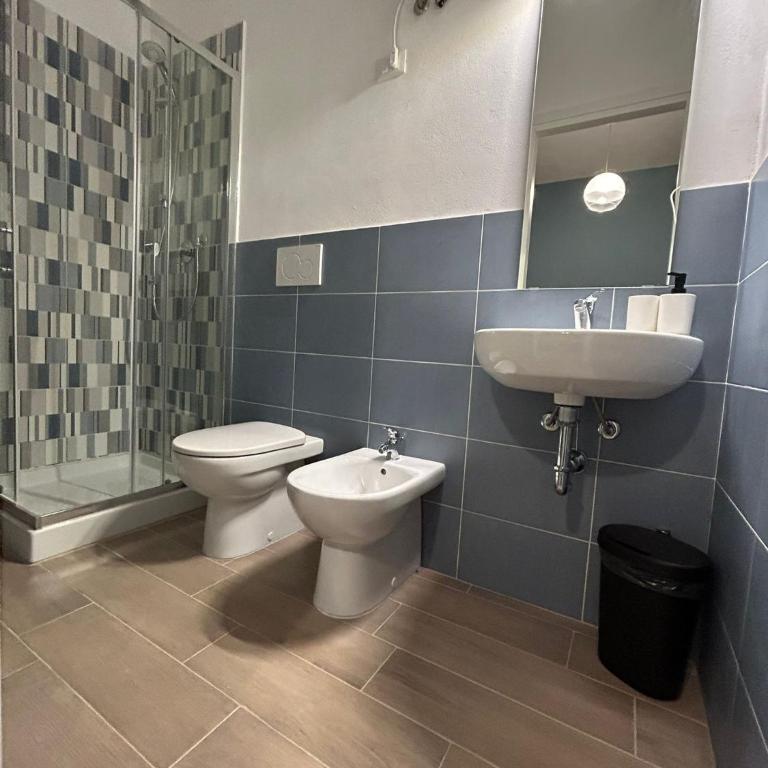 ACCADEMIA Rooms - Camera Quadrupla con Bagno Privato - 6