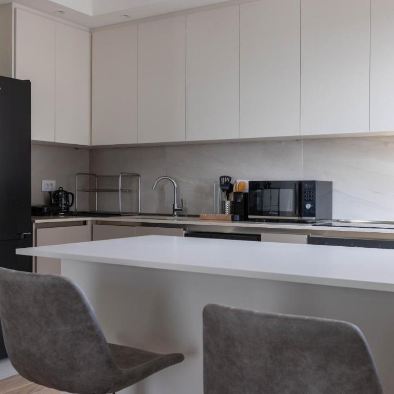 Huge 3 Bedroom Apartment With River View - Apartman sa 3 Spavaće Sobe - 11