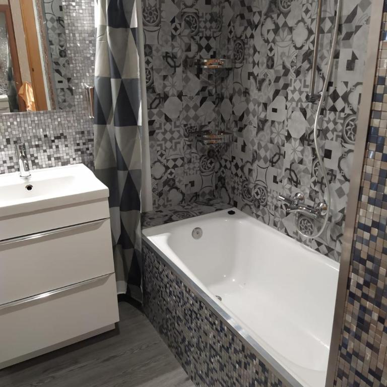 Estudio atico con piscina "Solsalou" Edificio Inter 2 - One-Bedroom Apartment - 14