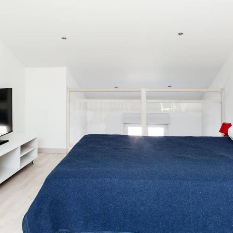 Superbe T1 bis de 35 m2 - stationnement gratuit - proche gare et port - Apt Droit - Studio Duplex - 9