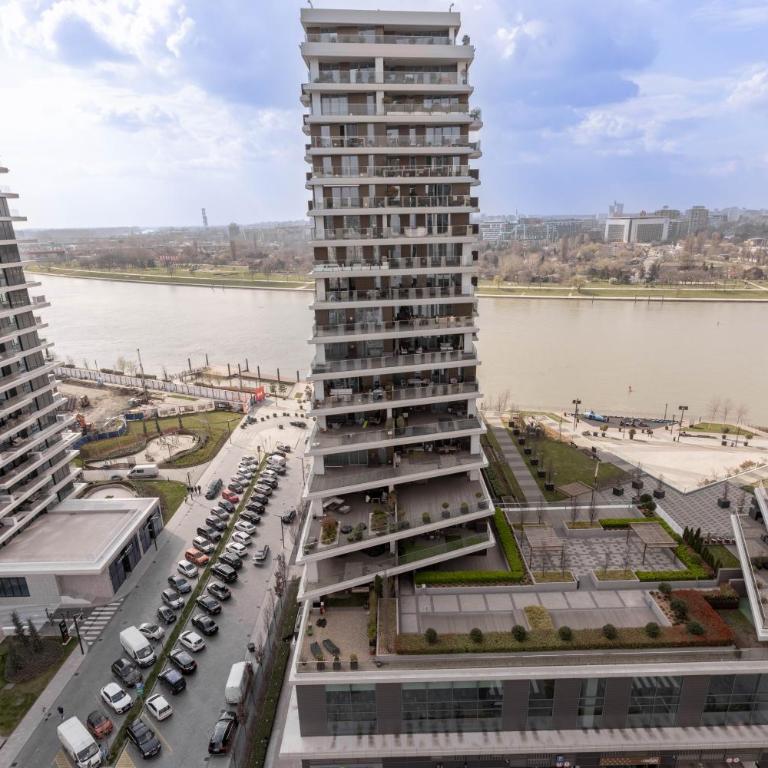 Huge 3 Bedroom Apartment With River View - Apartman sa 3 Spavaće Sobe - 3
