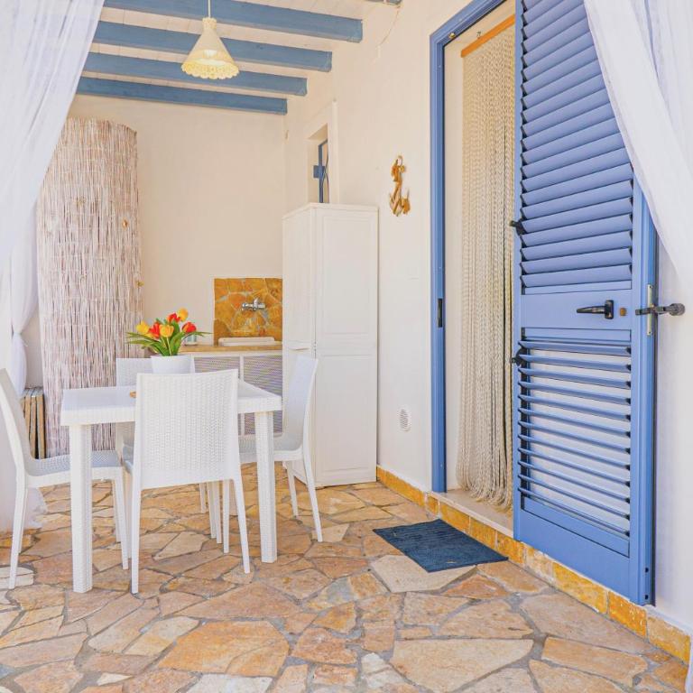 Villa Teresa Elegant & Relaxing Holiday Home with private hydro spa pool - Vacation Home - 12