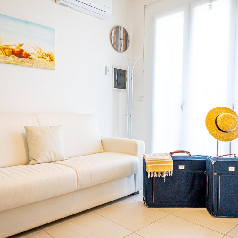 Villa Teresa Elegant & Relaxing Holiday Home with private hydro spa pool - Vacation Home - 19