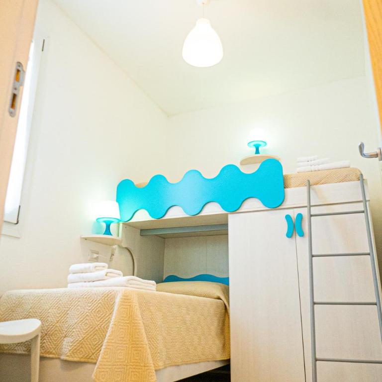 Villa Teresa Elegant & Relaxing Holiday Home with private hydro spa pool - Vacation Home - 29