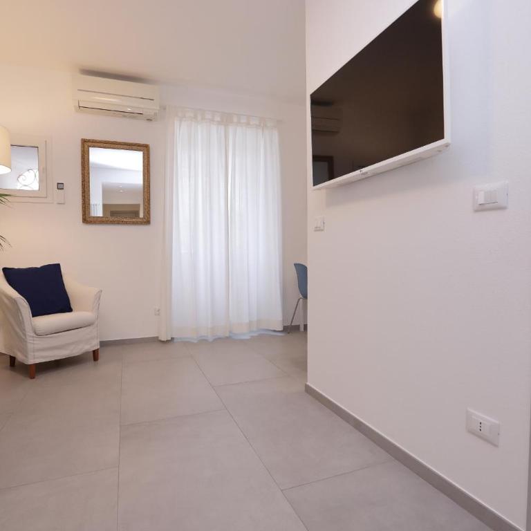 Adamaina - Sea view apartment with private garage - Appartamento con 2 Camere da Letto - 10