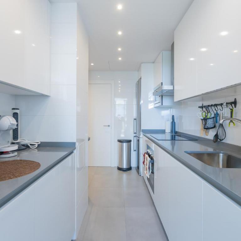 Marbella luxury brand new 2-bedroom apartment, 3 min walk to the beach! - Two-Bedroom Apartment - 26