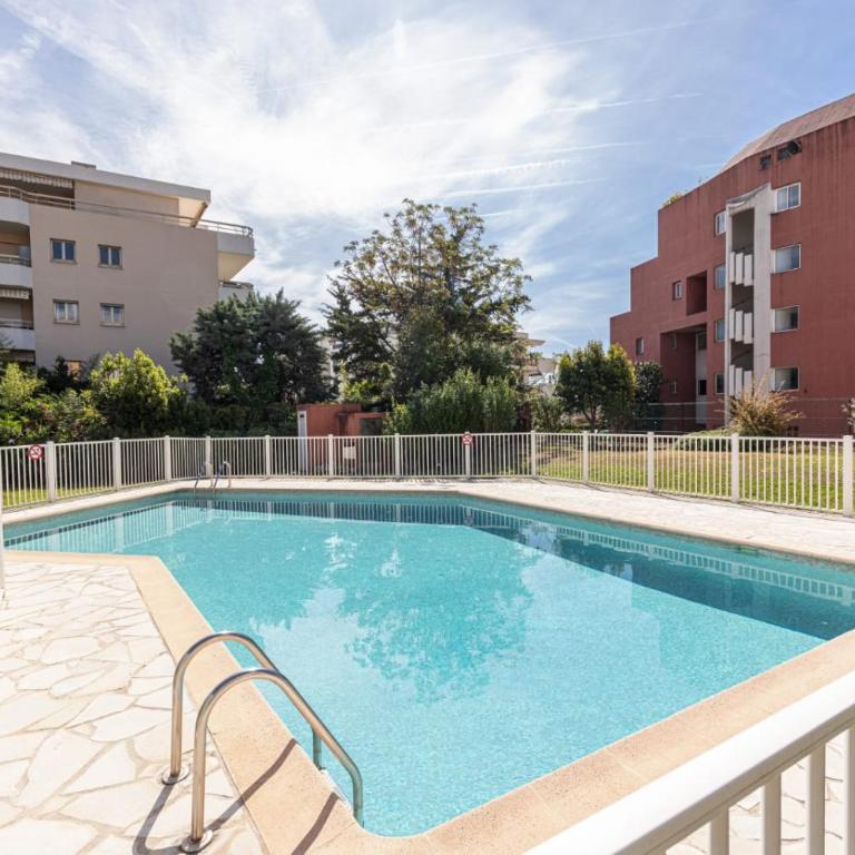 Pretty Studio Swimming pool and Sea - Studio - 3
