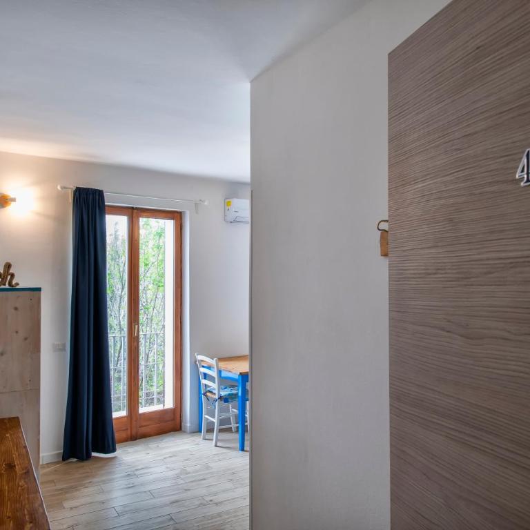 Dery Alghero Holiday Rooms - Camera Tripla Superior con Vista Mare - 21