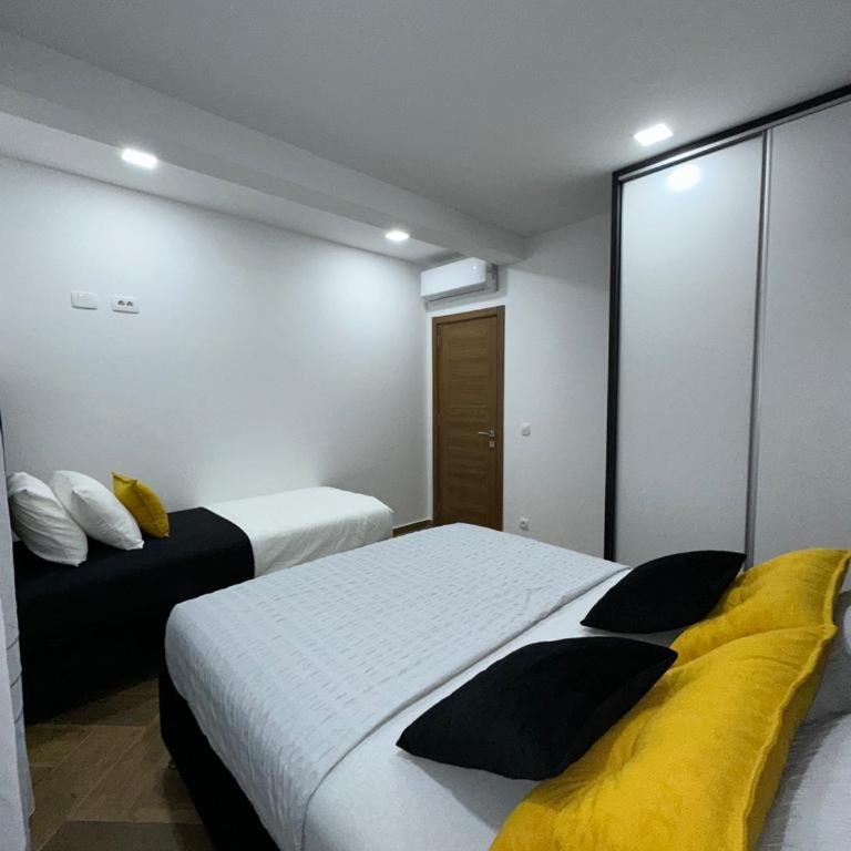 French Mood - One-Bedroom Apartment - 8