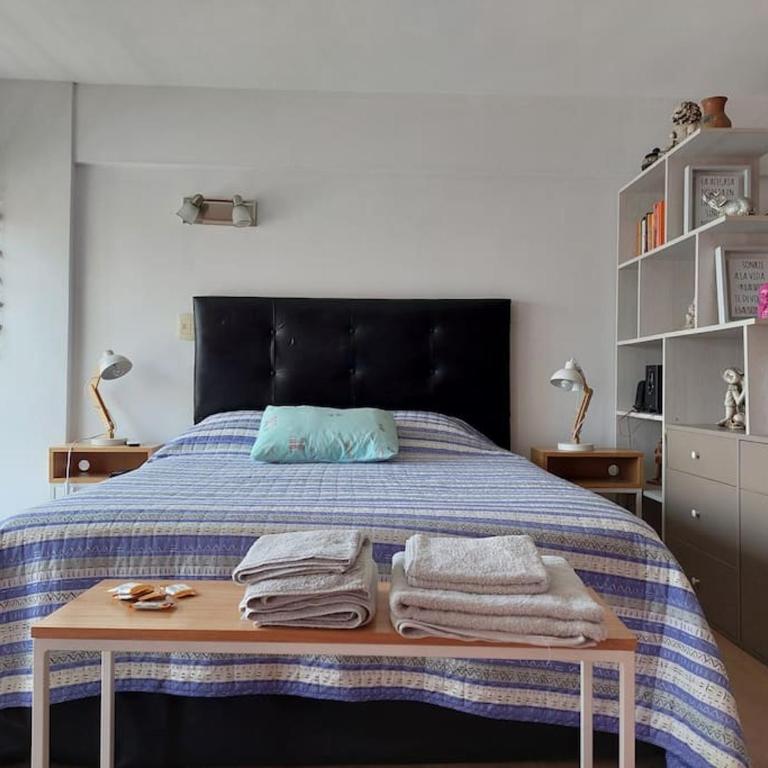 Hermoso Dúplex lleno de aire y luz en Villa Crespo - One-Bedroom Apartment - 56