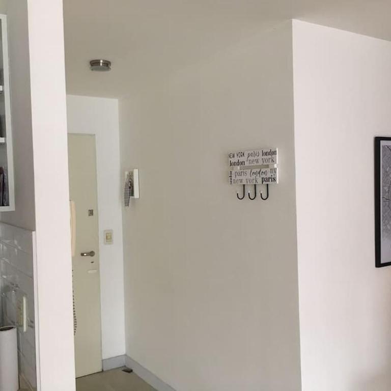 Hermoso Dúplex lleno de aire y luz en Villa Crespo - One-Bedroom Apartment - 57