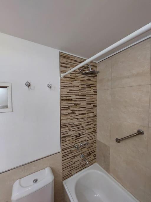 Hermoso Dúplex lleno de aire y luz en Villa Crespo - One-Bedroom Apartment - 63