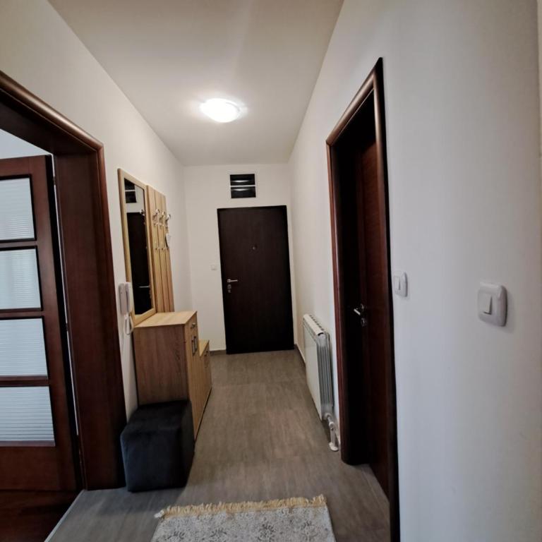 Pinnacle MNE - Two-Bedroom Apartment - 5