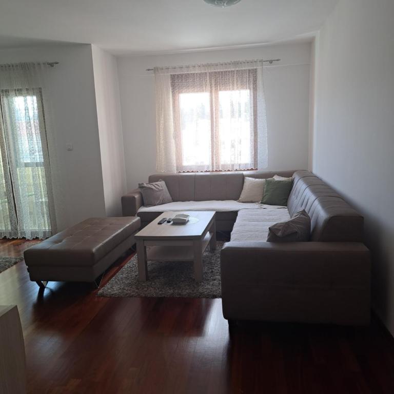 Pinnacle MNE - Two-Bedroom Apartment - 7