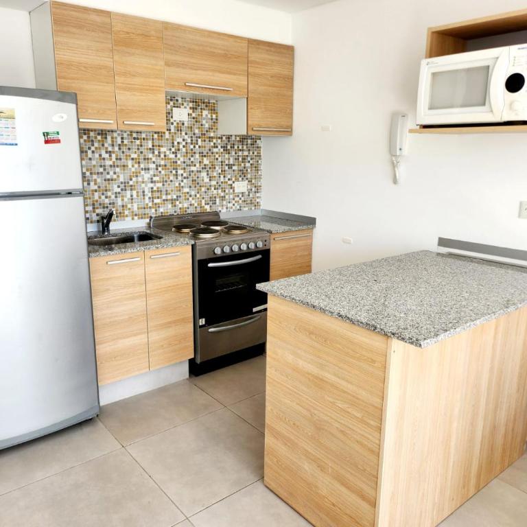 Dptos amoblados NQN - Excelente ubicacion- ZONA CENTRO - Apartamento - 16