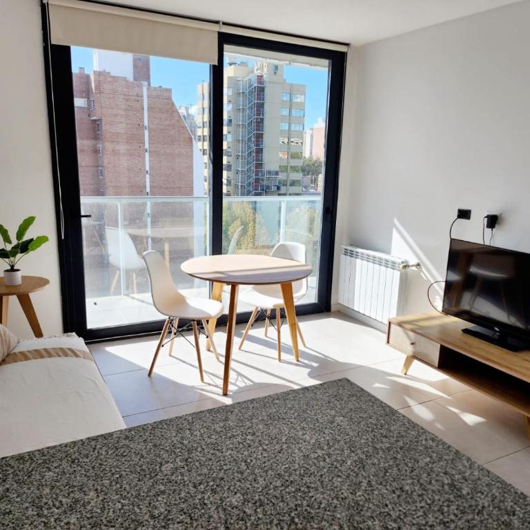 Dptos amoblados NQN - Excelente ubicacion- ZONA CENTRO - Apartamento - 3