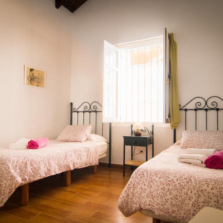 Holidays2Fuengirola Villa 6 bedroom 200 mts Beach - Casa de 6 dormitorios - 31