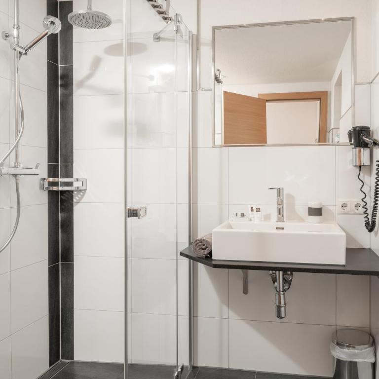 Aparthotel Ambiente - Familienzimmer mit Balkon - 2