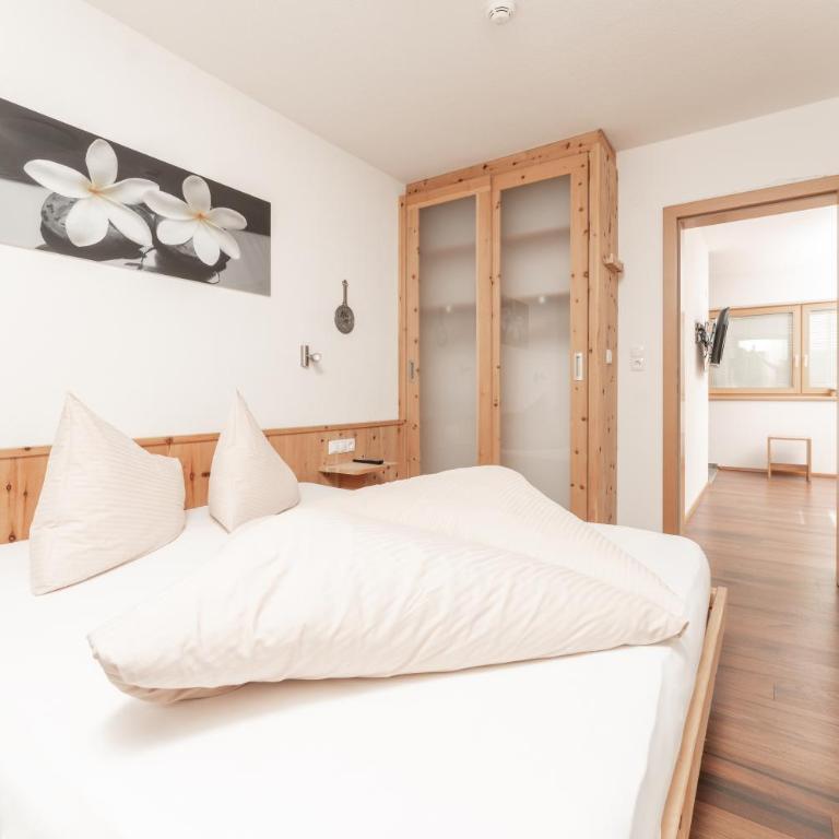 Aparthotel Ambiente - Familienzimmer mit Balkon - 4
