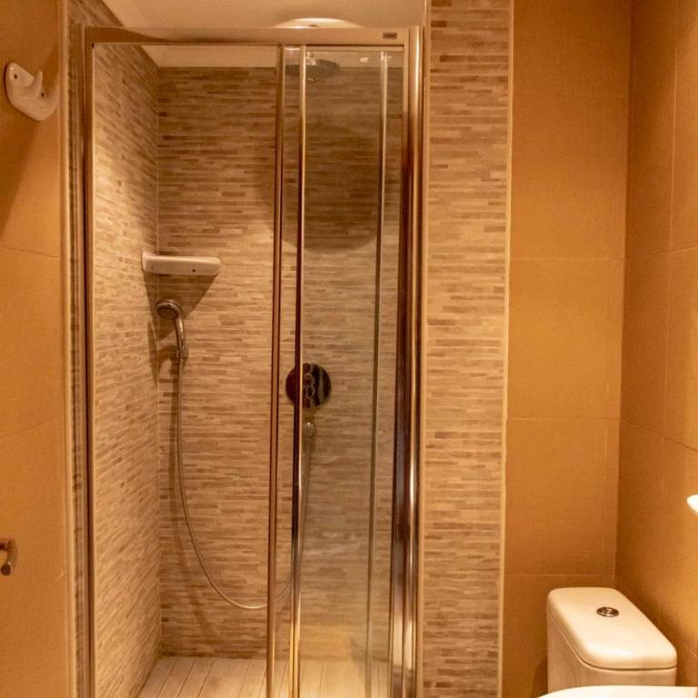 Mali Hotel Porat - Suite sa Bračnim Krevetom (King-size), Izlazom na Terasu i Pogledom na More (14) - 3