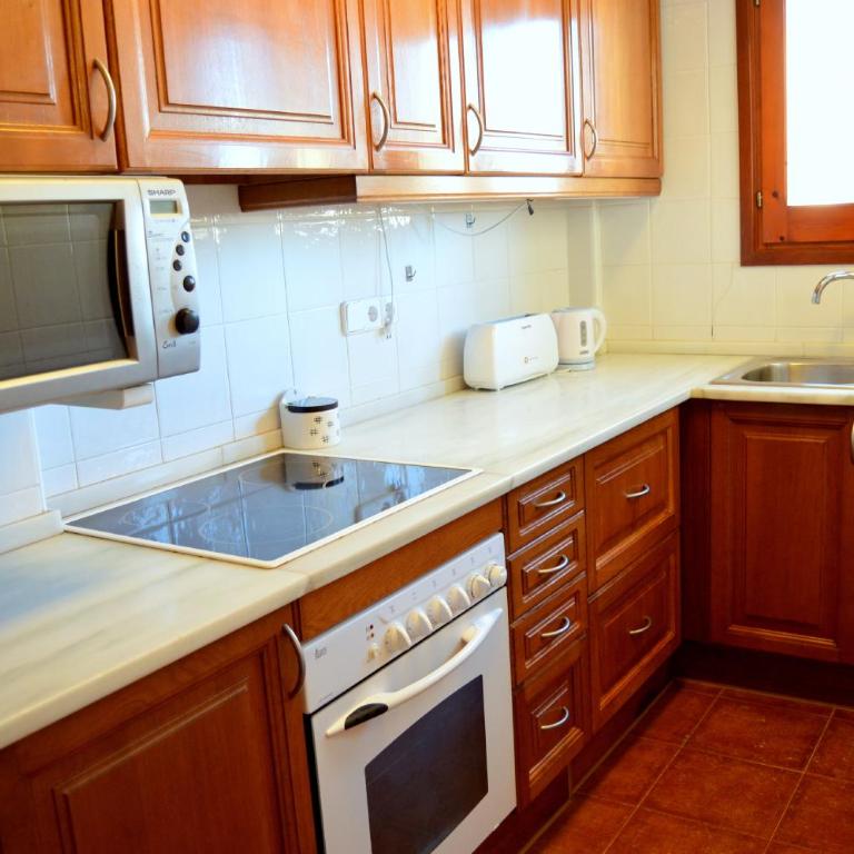 Casa con piscina en el Casco Historico - Three-Bedroom House - 4