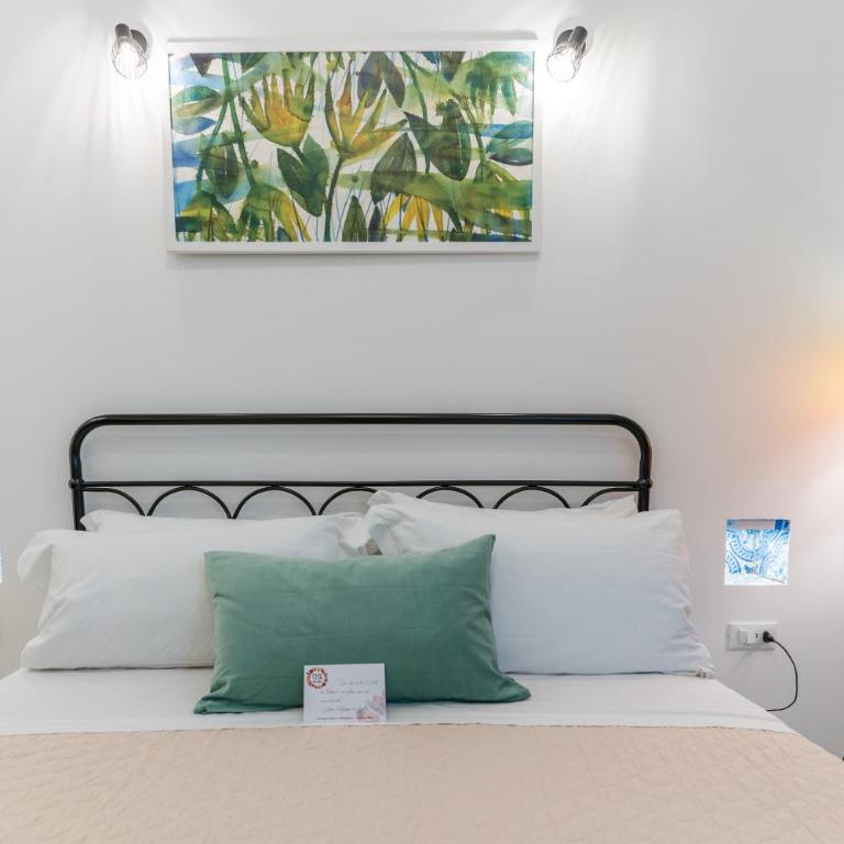 Mama Tita Rooms and Breakfast - Superior Double Room - 24