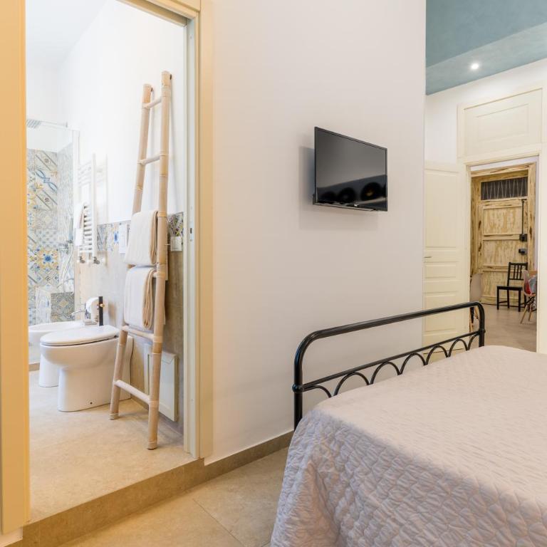Mama Tita Rooms and Breakfast - Superior Double Room - 4