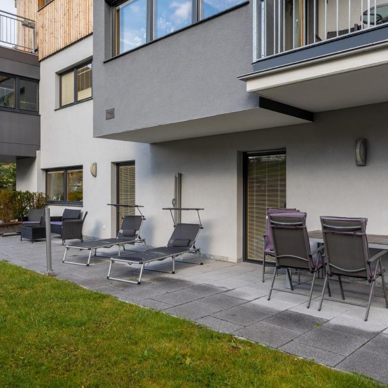 Aparthotel Ambiente - Familienzimmer mit Terrasse - 5