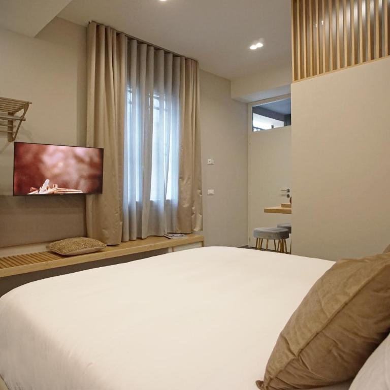 3L Luxury Rooms - Camera King Deluxe - 1