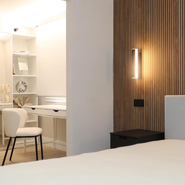 Terme House Renovated 2BR Townhouse with Terrace, Historic Centre Olbia - Two-Bedroom Apartment - 30
